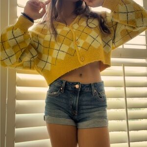 Yellow cropped sweater